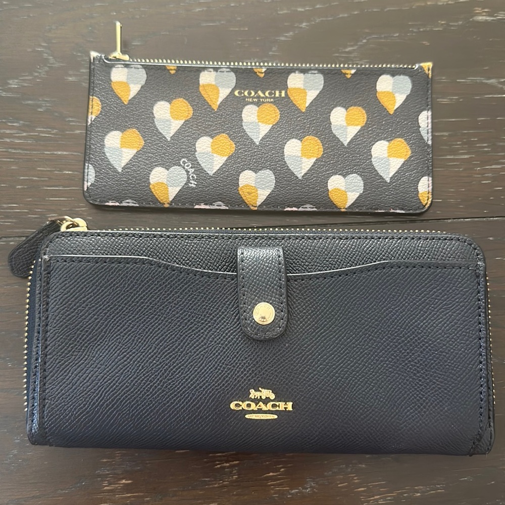 Coach Colorblock Multifunctional Wallet - Navy/Mustard